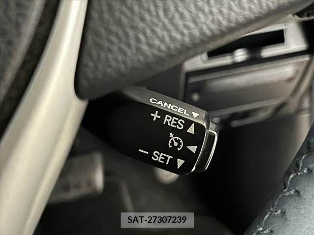 Toyota VOXY 2018-12 288949-5