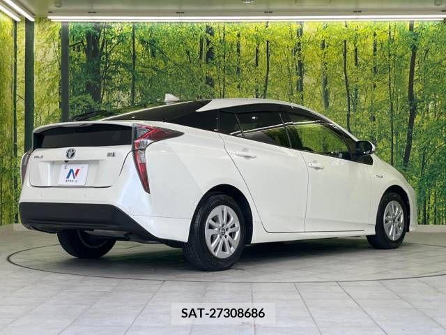 Toyota PRIUS 2016-11 342951-18