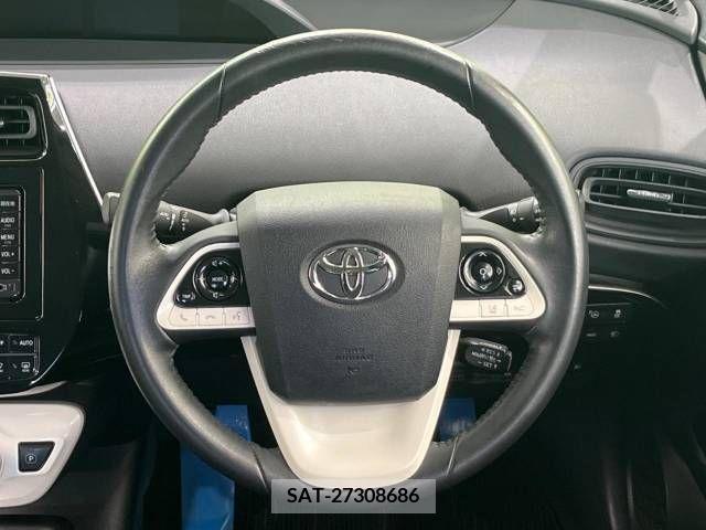 Toyota PRIUS 2016-11 342951-12