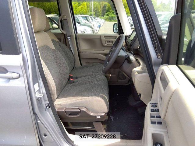 Honda N BOX 2020-06 333817-5
