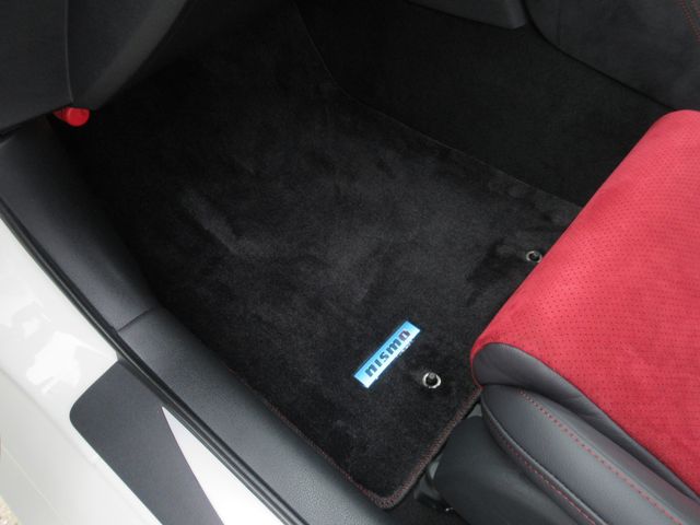 Nissan FAIRLADY Z 2021-08 23937-18