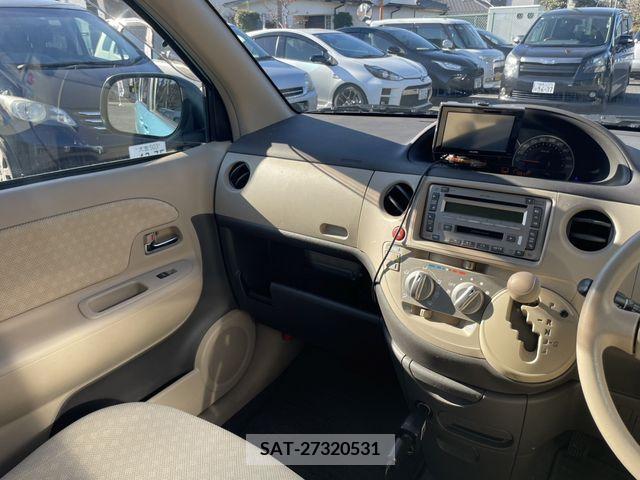 Toyota SIENTA 2007-01 208479-9