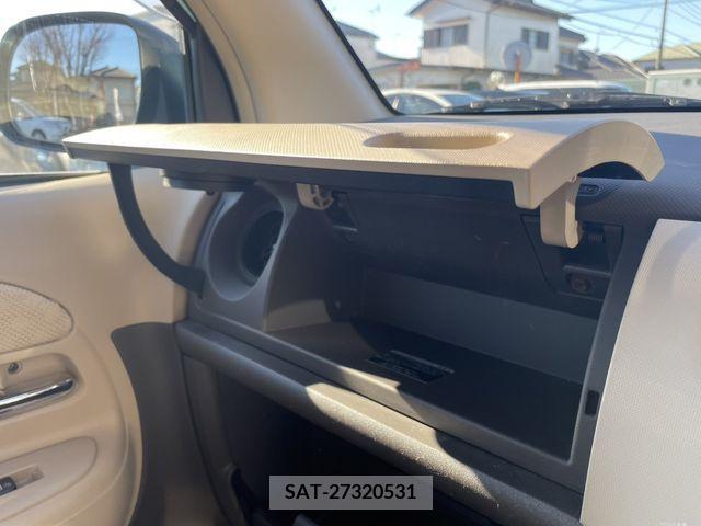 Toyota SIENTA 2007-01 208479-14
