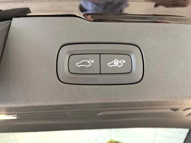 Volvo V60 2021-03 18107-9