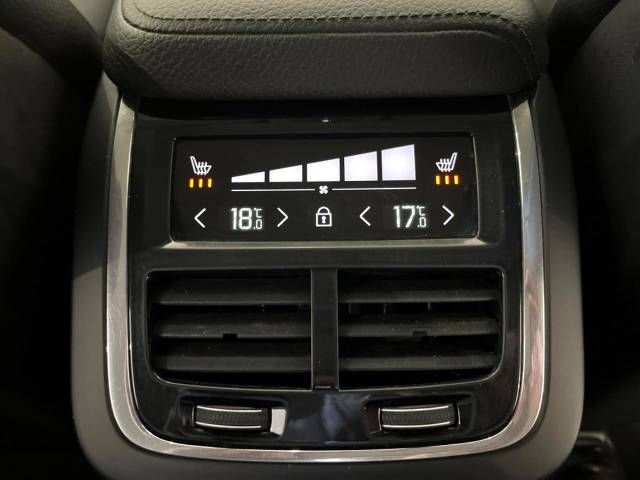 Volvo V60 2021-03 18107-7