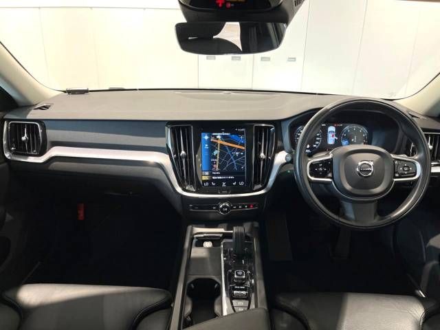 Volvo V60 2021-03 18107-1