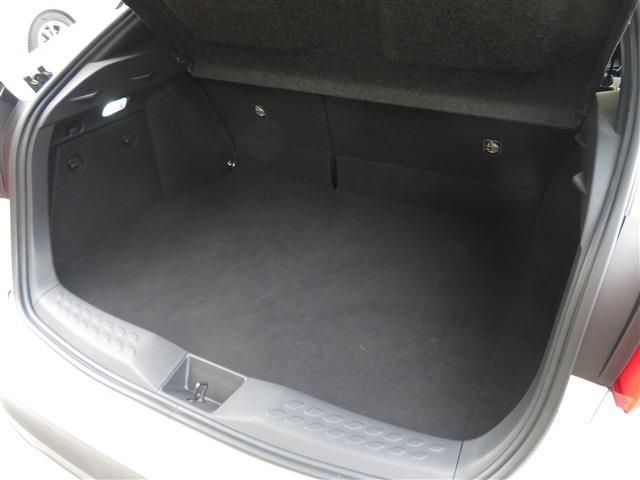 Toyota C-HR 2020-03 18603-12