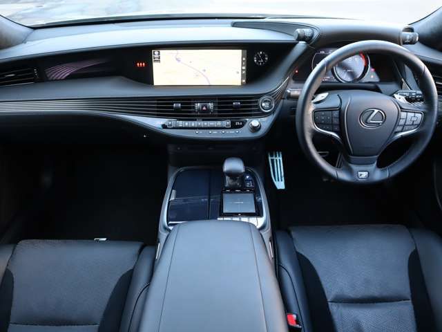 Lexus LS 2020-09 8035-7