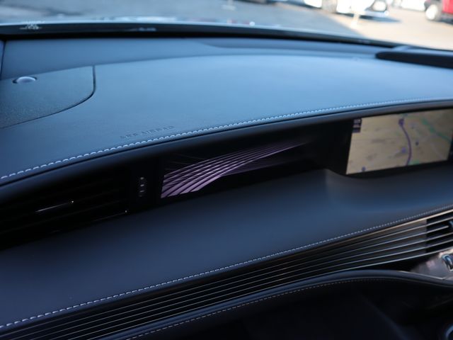 Lexus LS 2020-09 8035-21