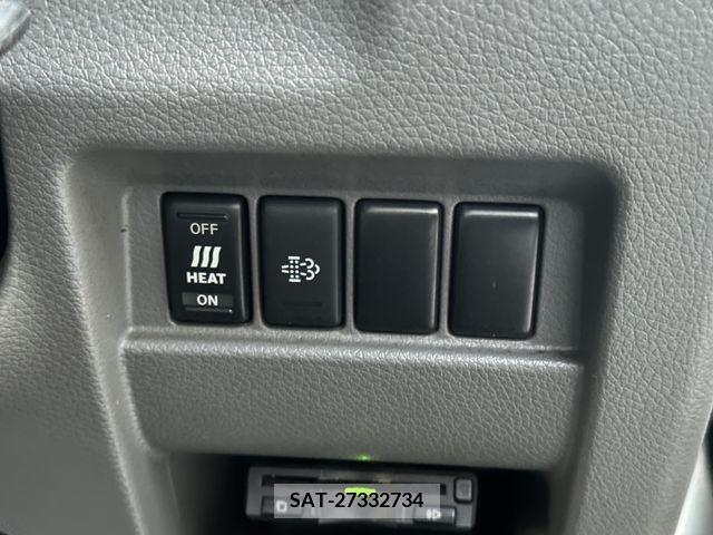 Isuzu COMO 2017-01 203057-10