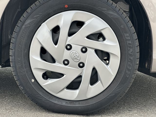 Toyota COROLLA AXIO 2023-05 191823-24