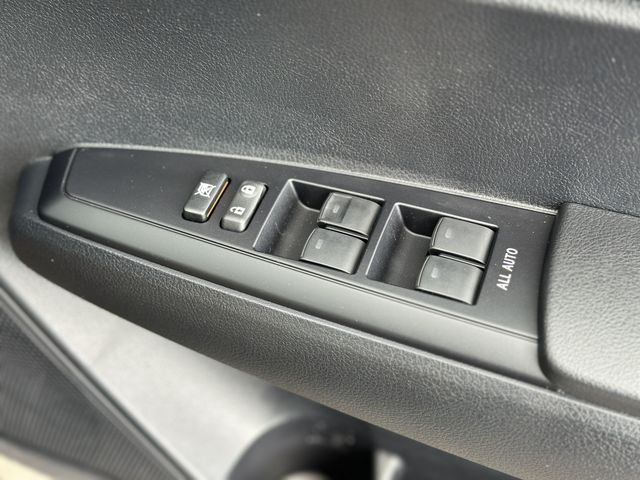 Toyota COROLLA AXIO 2023-05 191823-13