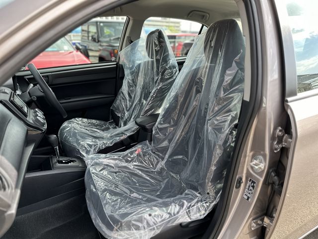 Toyota COROLLA AXIO 2023-05 191823-17
