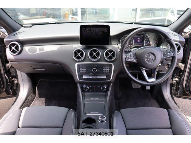 Mercedes Benz A-CLASS 2018-01 246662-4