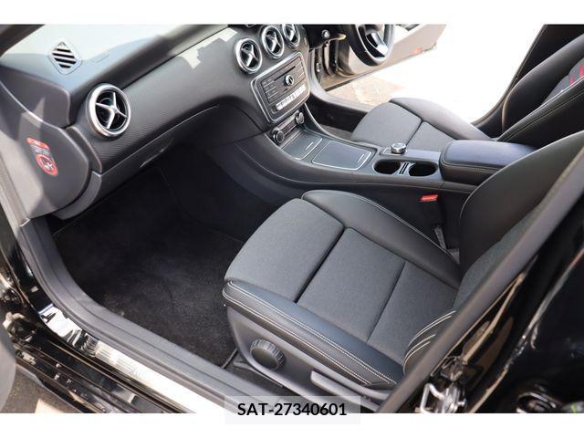 Mercedes Benz A-CLASS 2018-01 246662-5