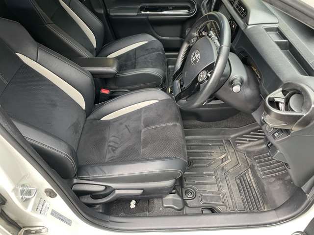 Toyota AQUA 2015-03 12823-17