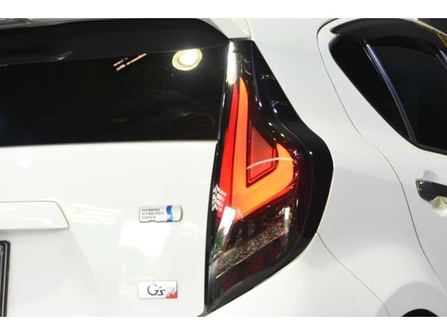 Toyota AQUA 2015-03 12823-12