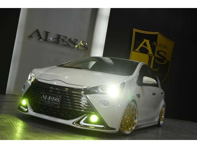Toyota AQUA 2015-03 12823-5