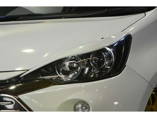 Toyota AQUA 2015-03 12823-8