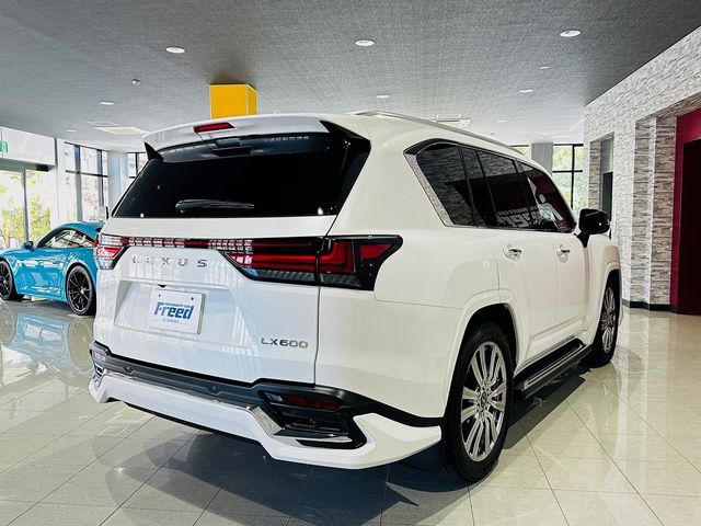 Lexus LX 2022-03 2268-6