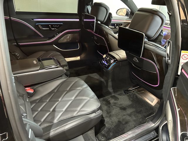 Mercedes Benz S-CLASS 2022-09 6236-10