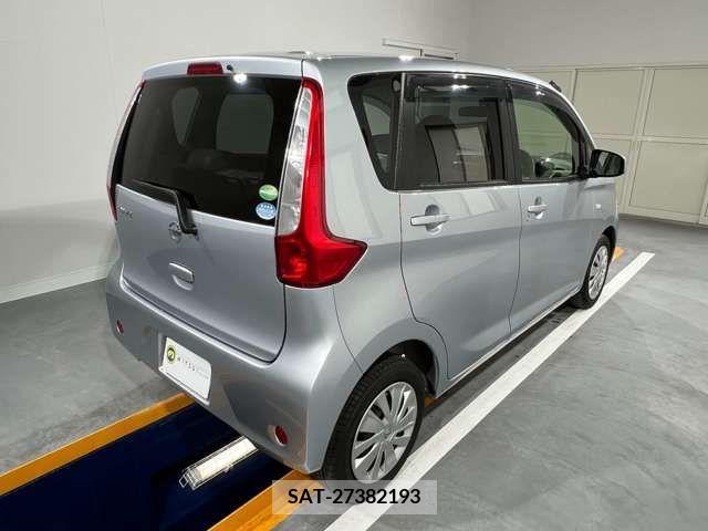 Nissan DAYZ 2014-01 227176-7