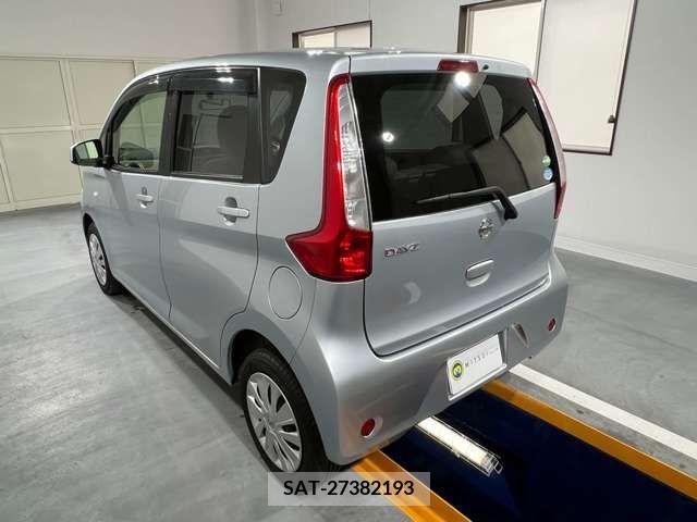 Nissan DAYZ 2014-01 227176-5
