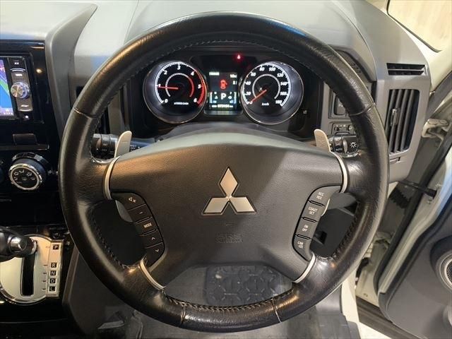 Mitsubishi DELICA D5 2016-02 185205-26