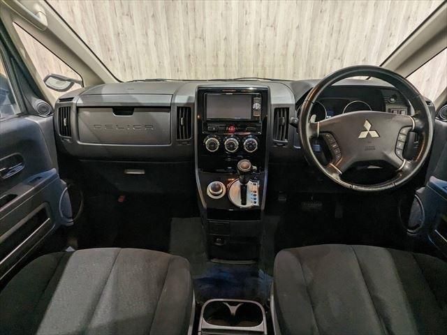 Mitsubishi DELICA D5 2016-02 185205-18