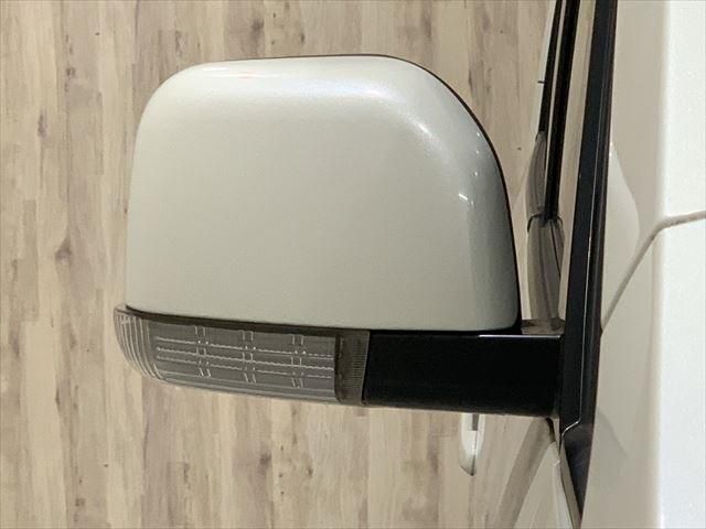 Mitsubishi DELICA D5 2016-02 185205-13