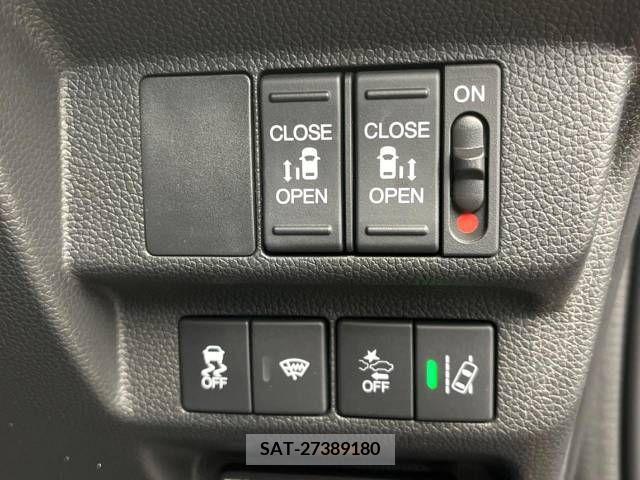 Honda FREED 2022-06 390987-4