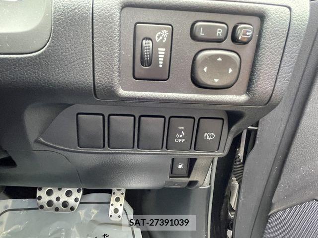 Lexus CT 2011-09 275294-19