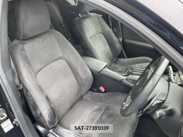 Lexus CT 2011-09 275294-5