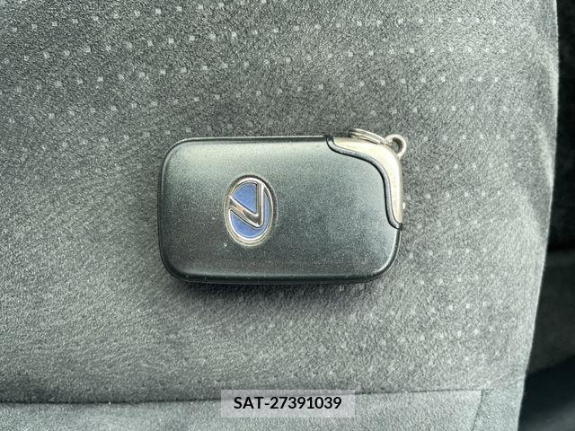 Lexus CT 2011-09 275294-9