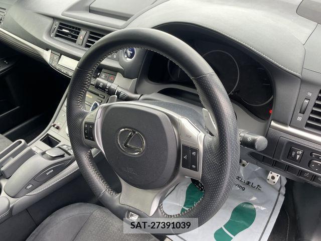 Lexus CT 2011-09 275294-8