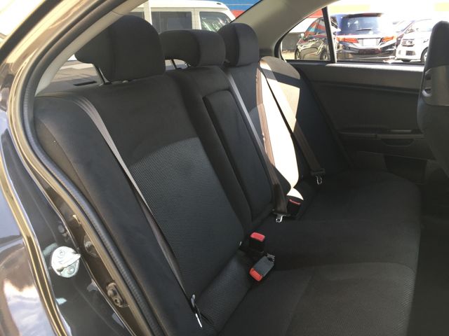 Mitsubishi LANCER 2015-03 16088-9