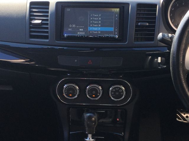Mitsubishi LANCER 2015-03 16088-6