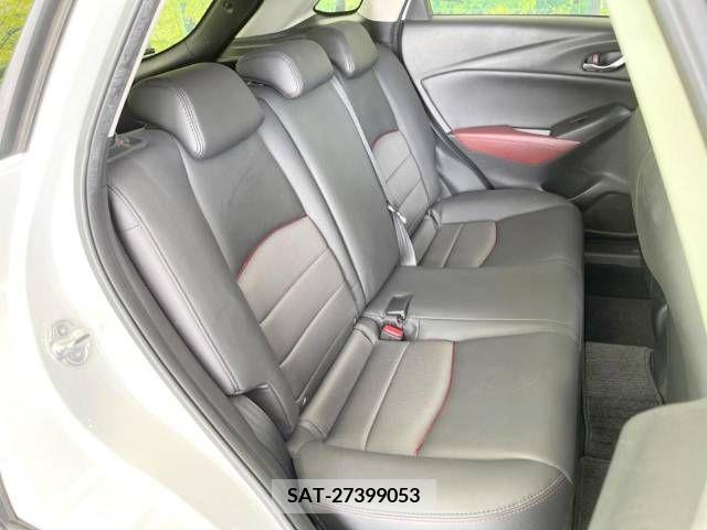 Mazda CX-3 2015-08 221455-10