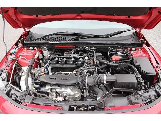Honda CIVIC 2022-04 183289-17