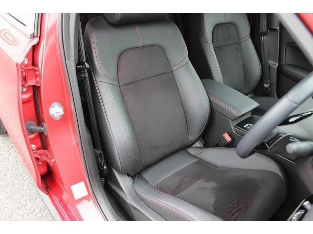 Honda CIVIC 2022-04 183289-12