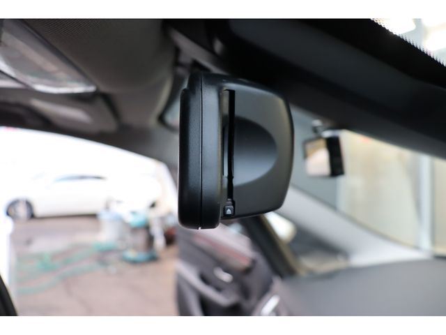 Bmw 2 SERIES 2018-01 20364-12