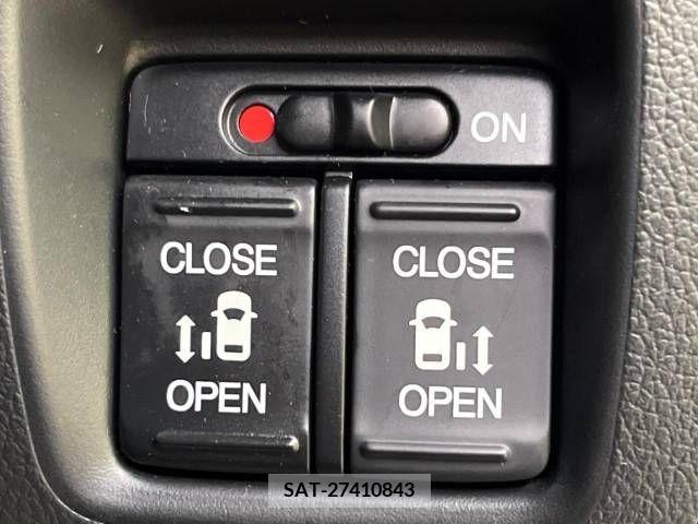 Honda N BOX 2013-07 306823-4
