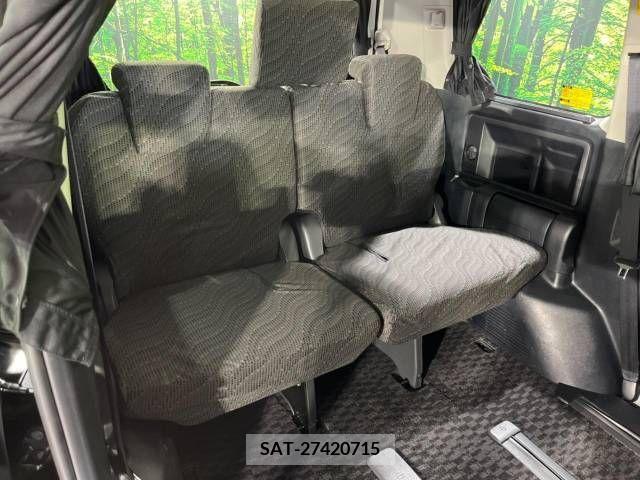 Toyota NOAH 2013-11 321365-10