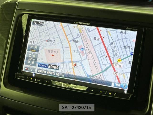 Toyota NOAH 2013-11 321365-3