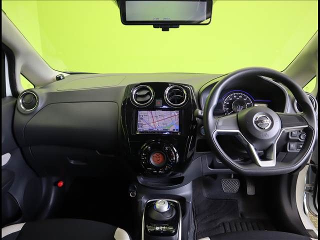 Nissan NOTE 2018-02 21886-2