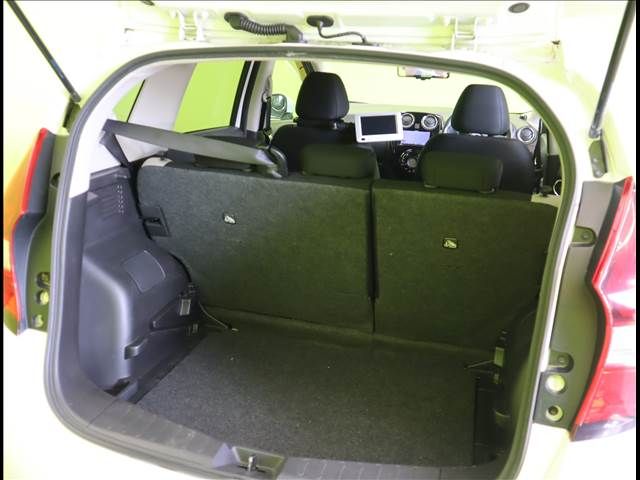 Nissan NOTE 2018-02 21886-23