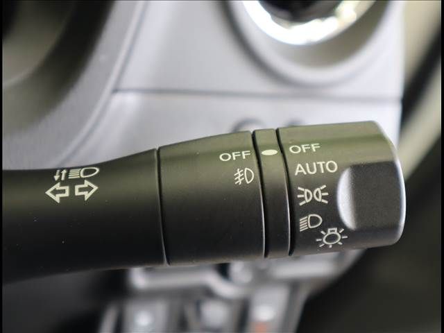 Nissan NOTE 2018-02 21886-29