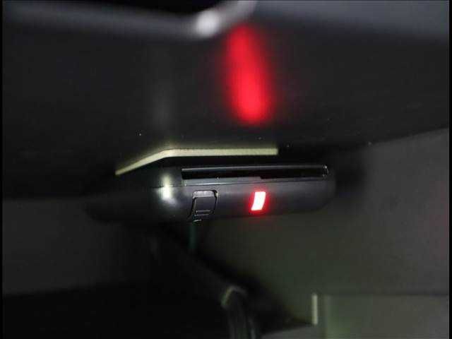 Nissan NOTE 2018-02 21886-6