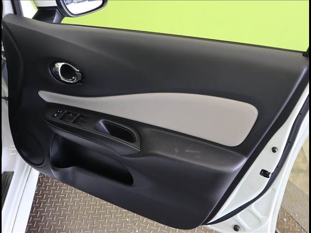 Nissan NOTE 2018-02 21886-18