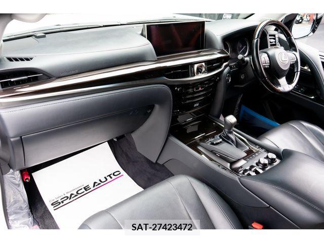 Lexus LX 2017-10 354027-15